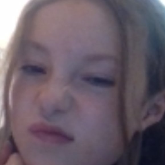 Meet your Posher, Joanna - Picture 2 of 4